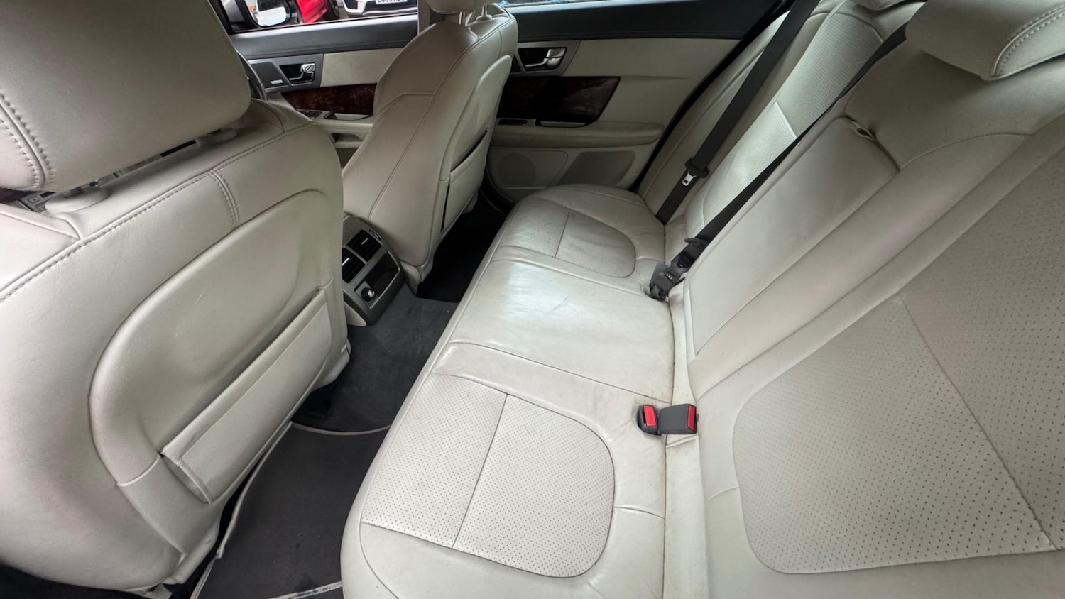 Used Jaguar XF 2010 for sale - 77935428: Photo 14