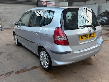 Used Honda Jazz 2006 for sale - 76375766: Photo