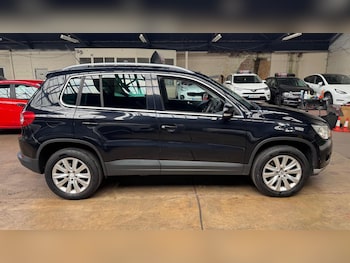 Used Volkswagen Tiguan 2010 for sale - 79610158: Photo