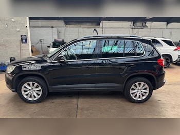 Used Volkswagen Tiguan 2010 for sale - 79610158: Photo
