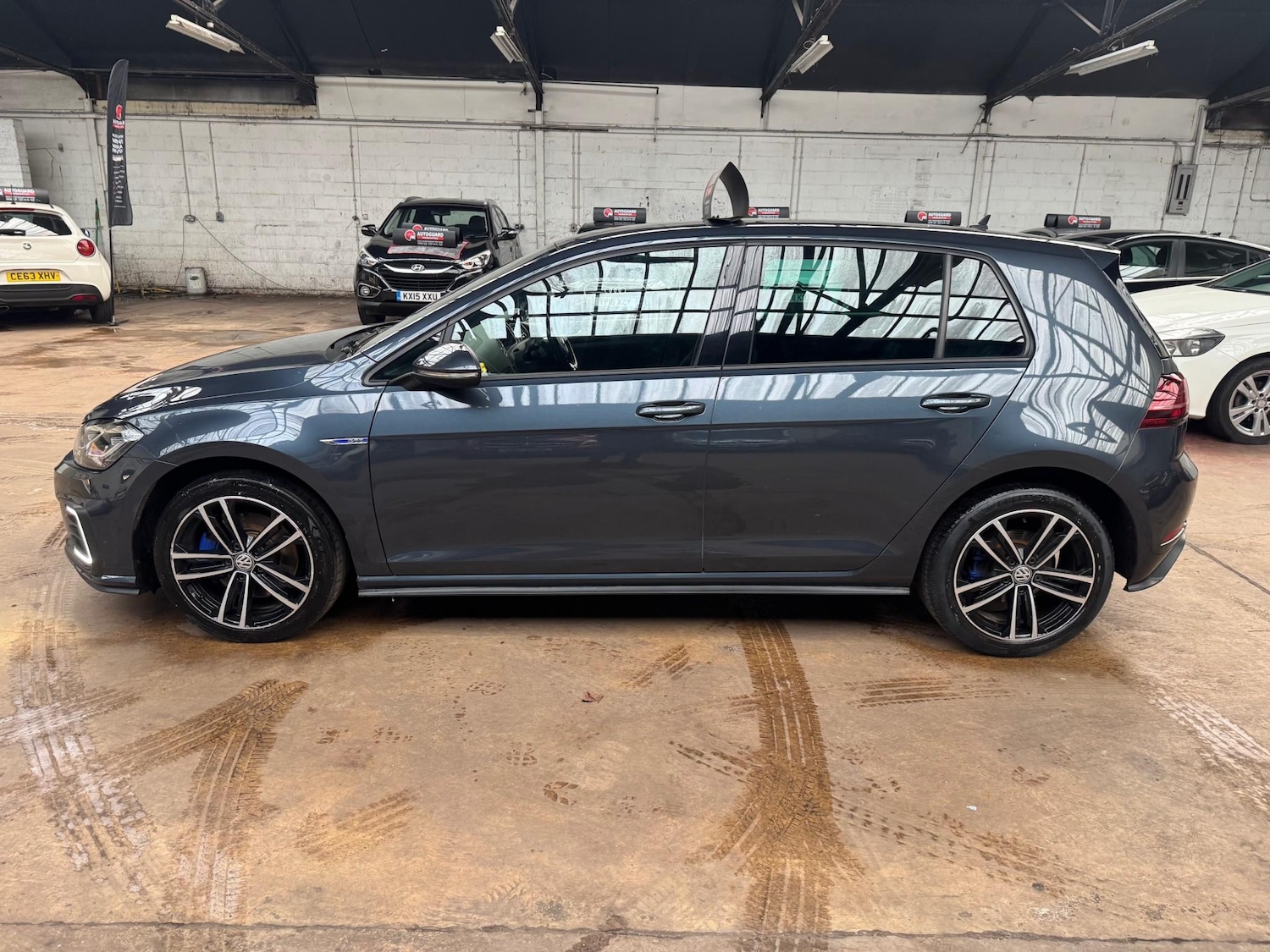 Used Volkswagen Golf 2017 for sale - 76453164: Photo 3