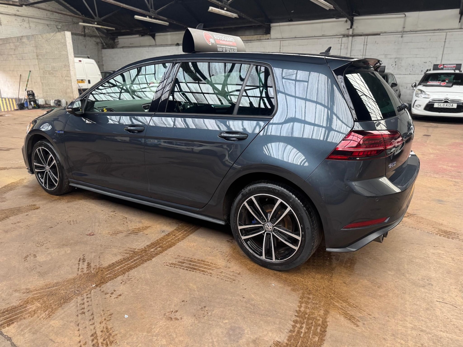 Used Volkswagen Golf 2017 for sale - 76453164: Photo 4