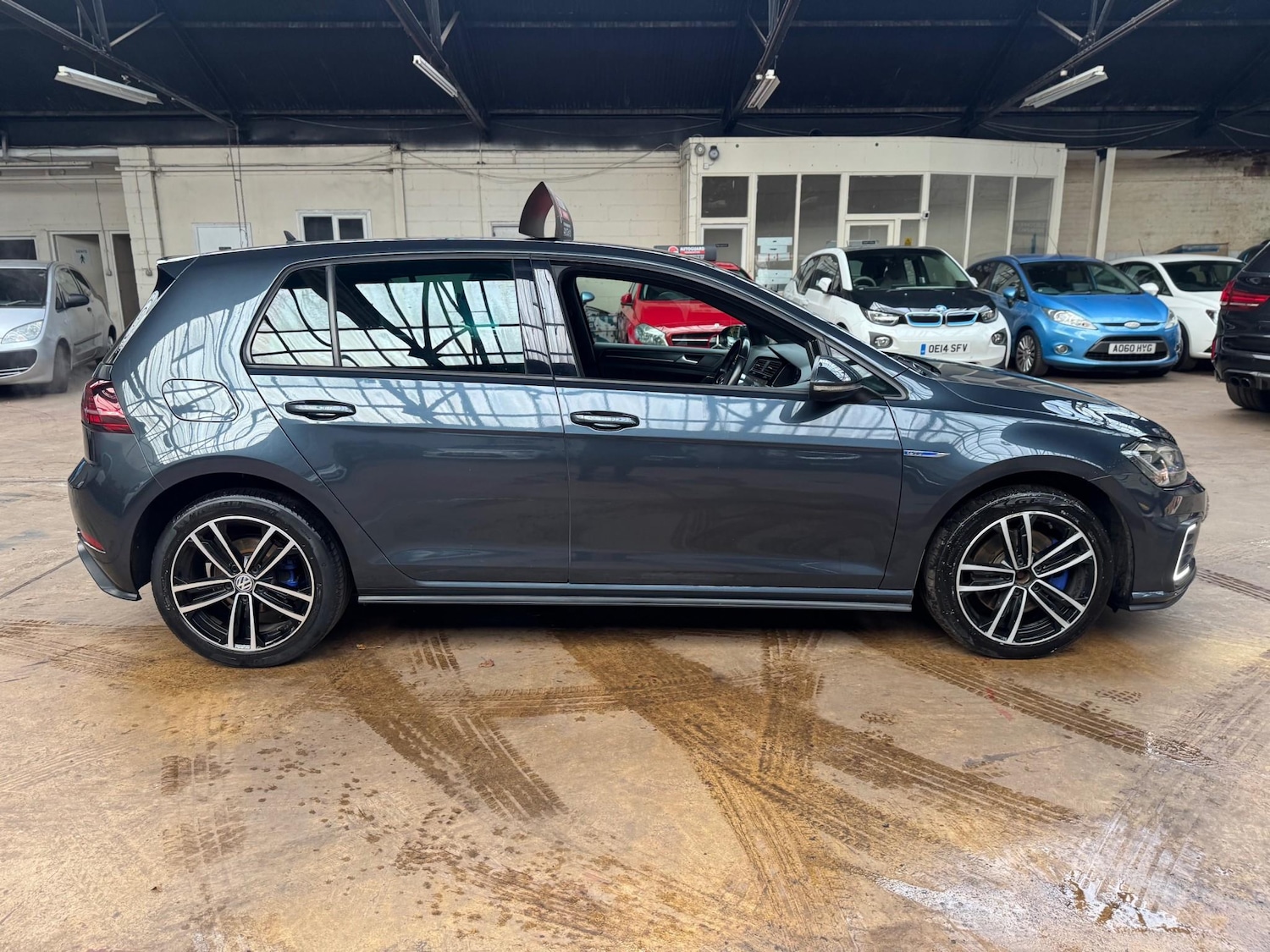 Used Volkswagen Golf 2017 for sale - 76453164: Photo 7