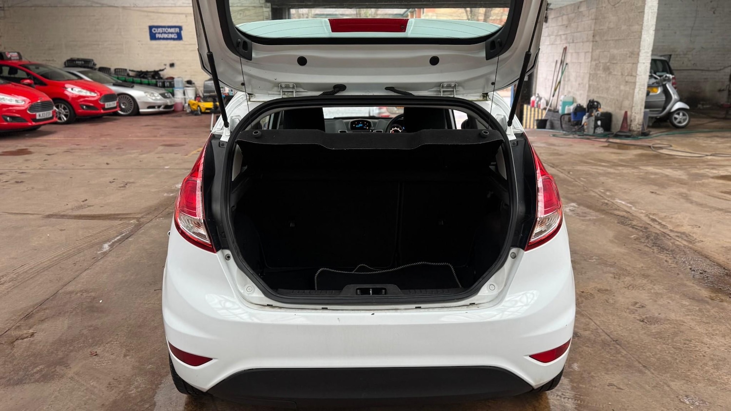 Used Ford Fiesta 2014 for sale - 77520019: Photo 10