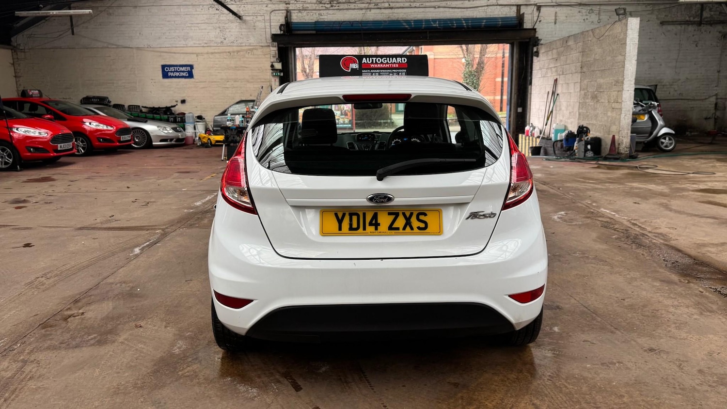 Used Ford Fiesta 2014 for sale - 77520019: Photo 2