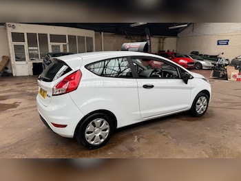 Used Ford Fiesta 2014 for sale - 77520019: Photo