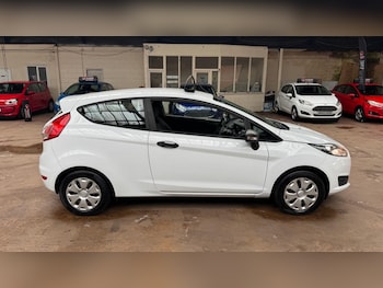 Used Ford Fiesta 2014 for sale - 77520019: Photo