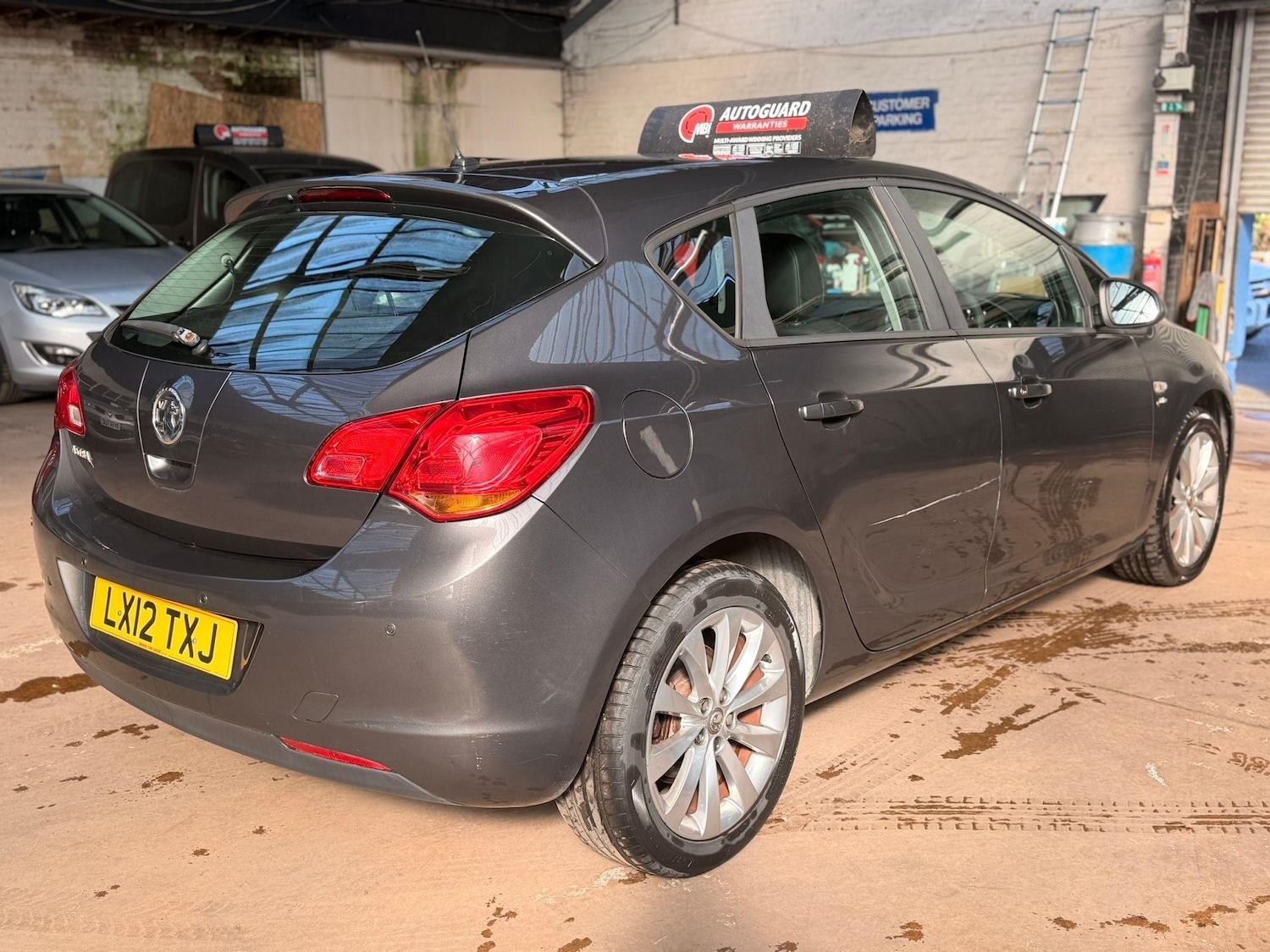 Used Vauxhall Astra 2012 for sale - 77971151: Photo 8