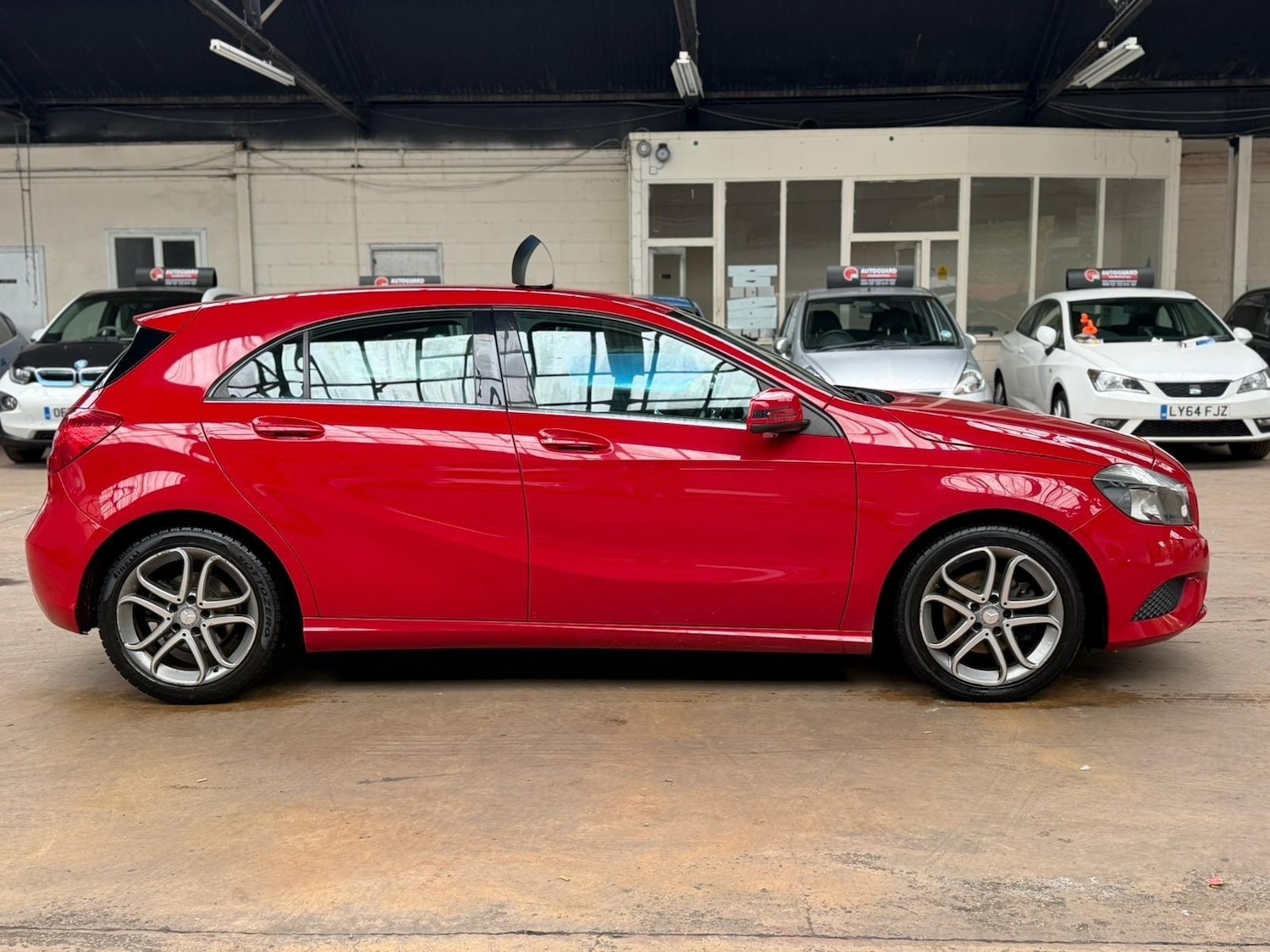 Used Mercedes-Benz A-Class 2014 for sale - 76367047: Photo 3