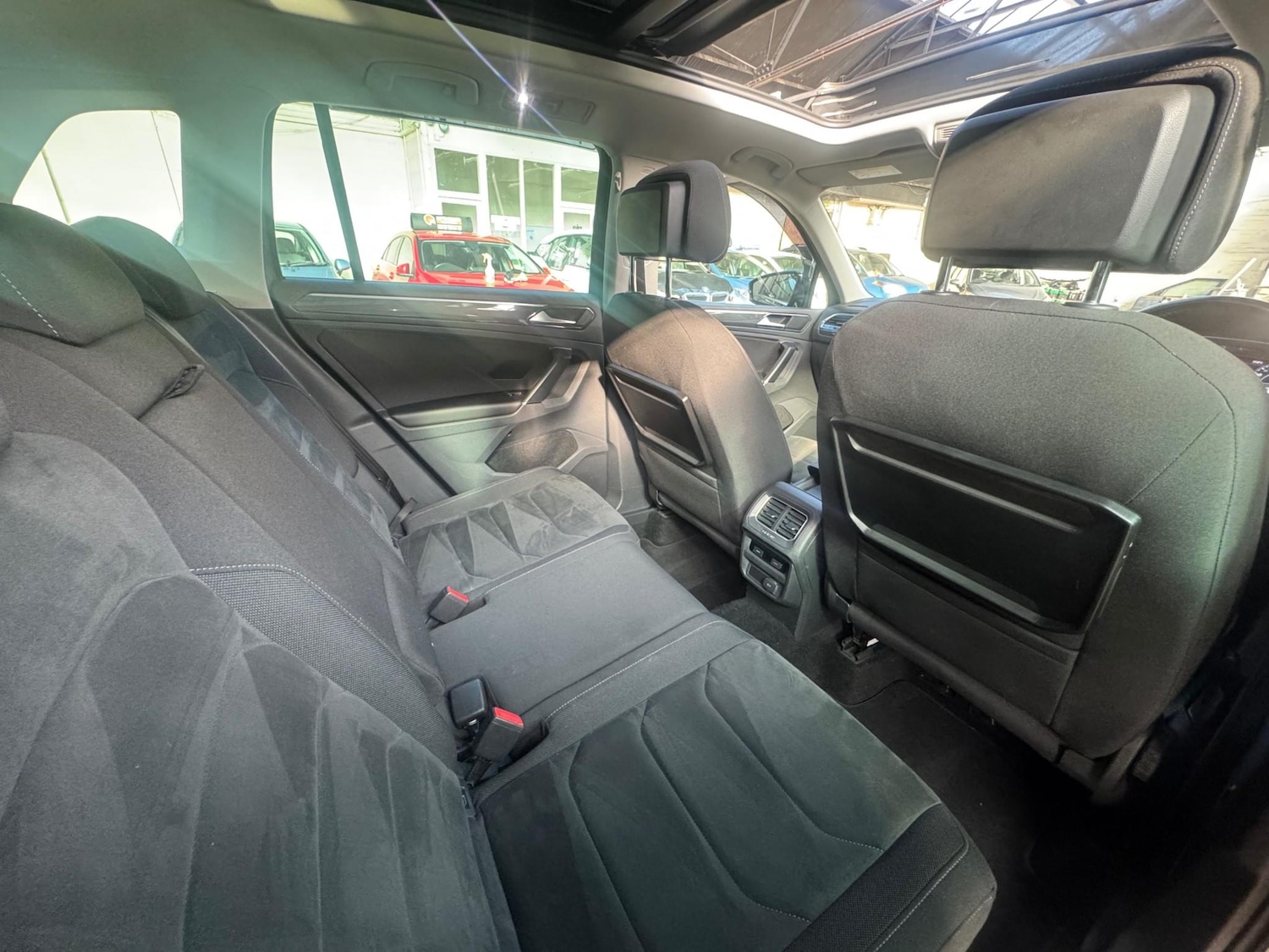 Used Volkswagen Tiguan 2017 for sale - 76480572: Photo 12