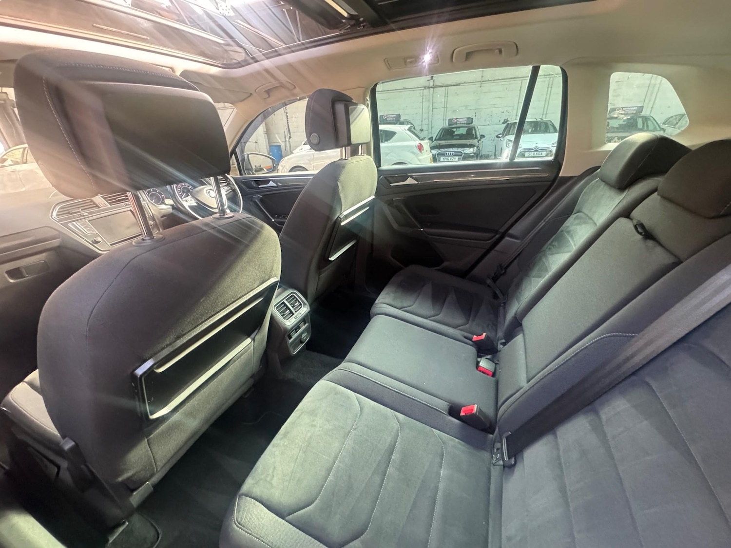 Used Volkswagen Tiguan 2017 for sale - 76480572: Photo 14