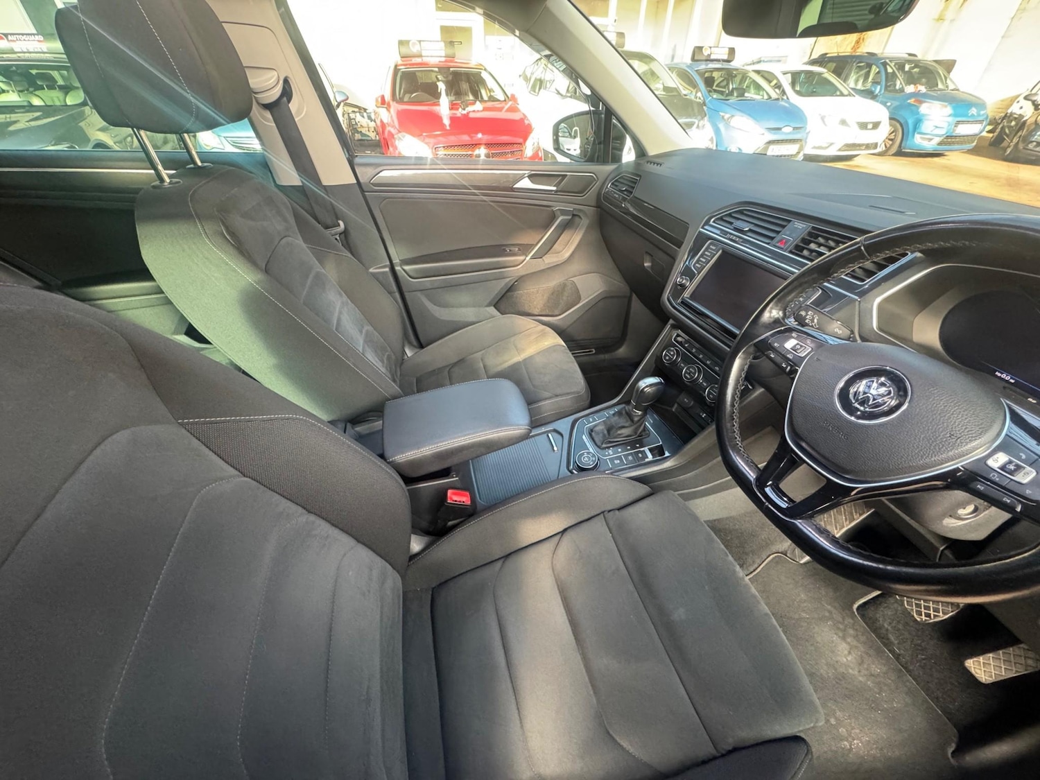 Used Volkswagen Tiguan 2017 for sale - 76480572: Photo 9