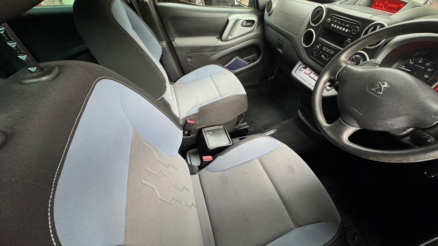 Used Peugeot Partner Tepee 2016 for sale - 77791681: Photo 8