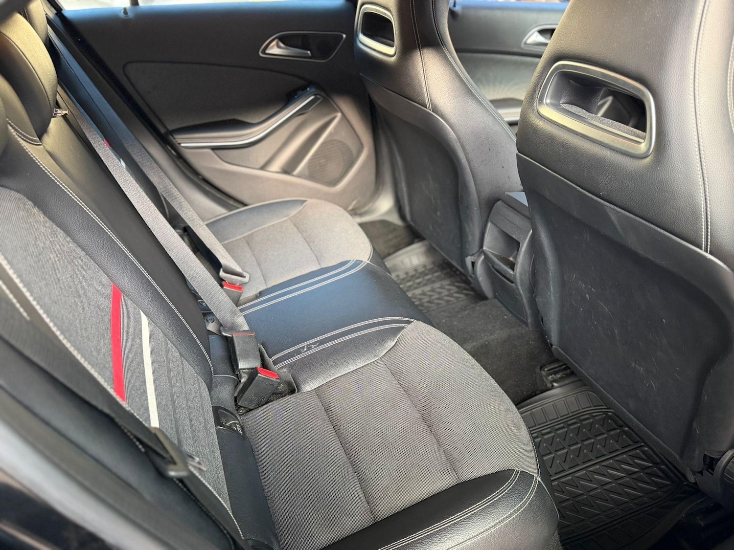 Used Mercedes-Benz A-Class 2013 for sale - 76653780: Photo 8