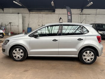 Used Volkswagen Polo 2014 for sale - 75973367: Photo