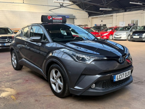 Used Toyota C-HR 2017 for sale - 76118108: Photo 5