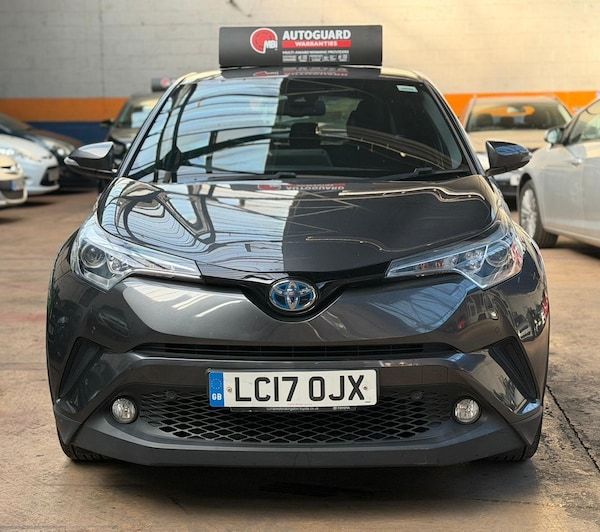 Used Toyota C-HR 2017 for sale - 76118108: Photo 6