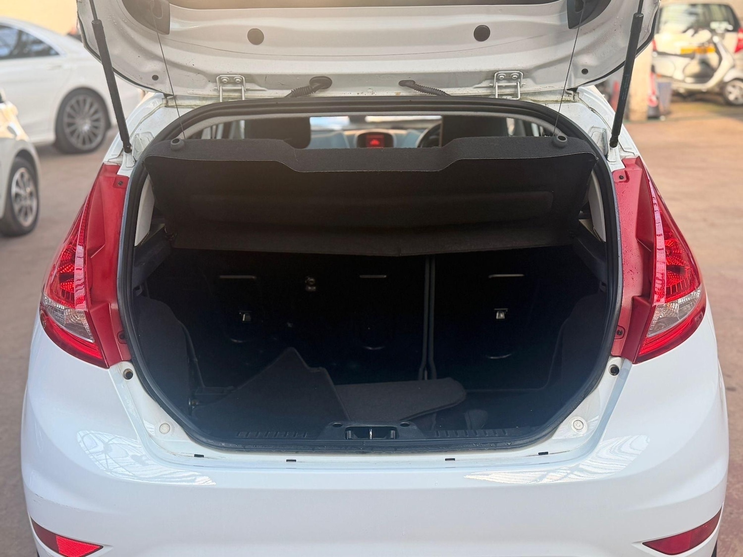 Used Ford Fiesta 2011 for sale - 78148439: Photo 7