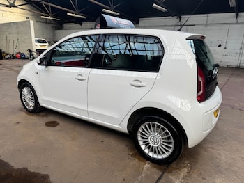Used Volkswagen up! 2013 for sale - 75973374: Photo