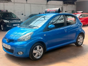 Used Toyota AYGO 2010 for sale - 79472739: Photo