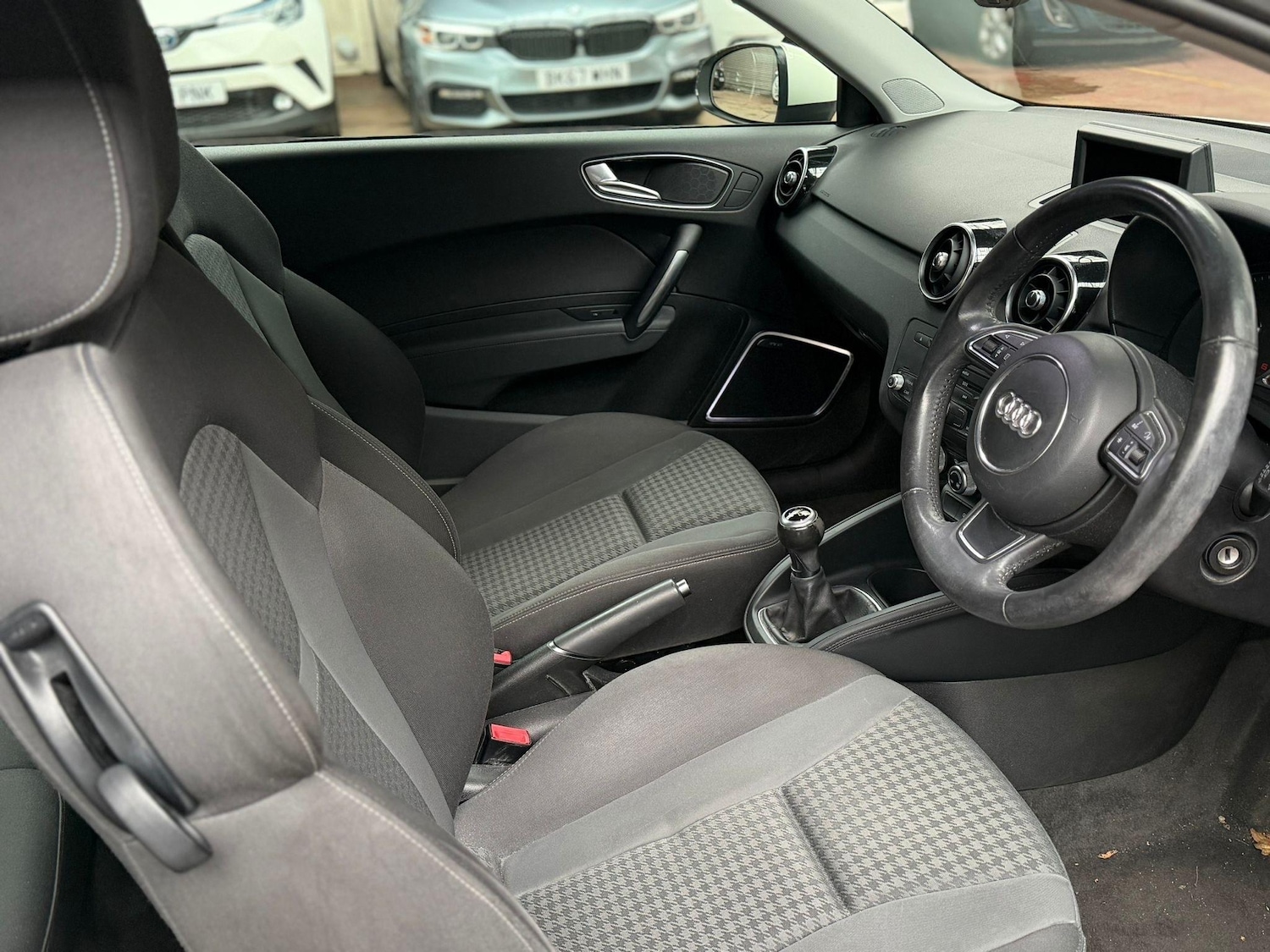 Used Audi A1 2010 for sale - 76653787: Photo 9