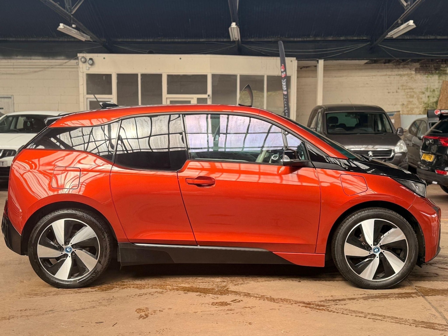 Used BMW i3 2015 for sale - 78133951: Photo 10