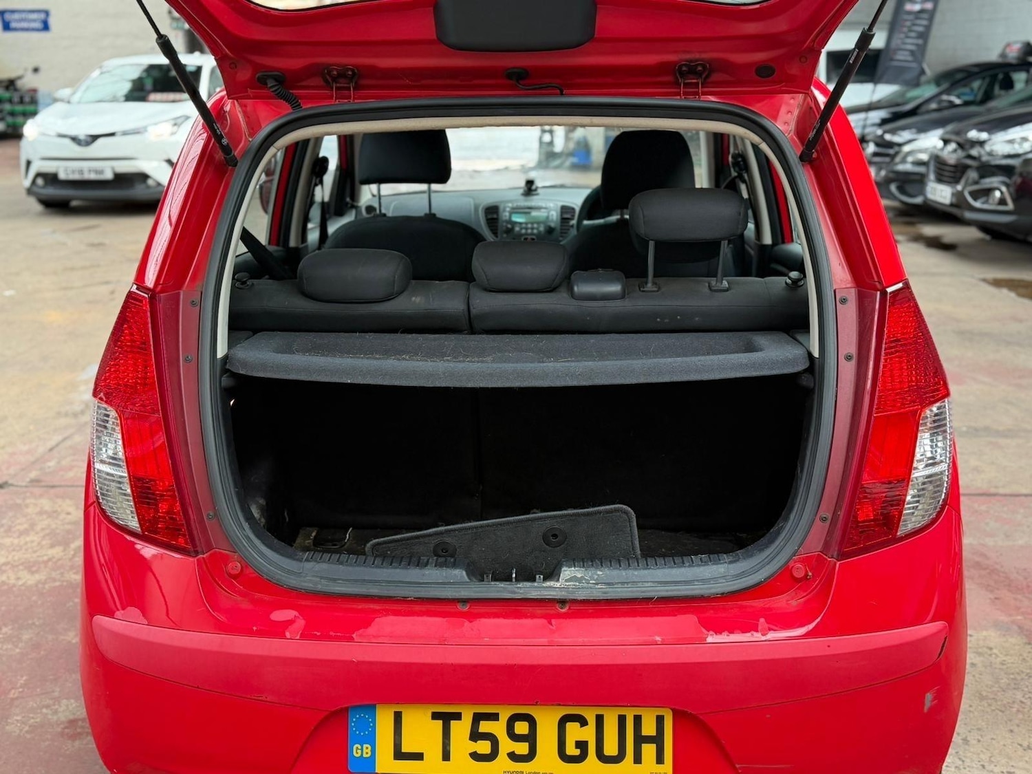 Used Hyundai i10 2009 for sale - 76667806: Photo 10