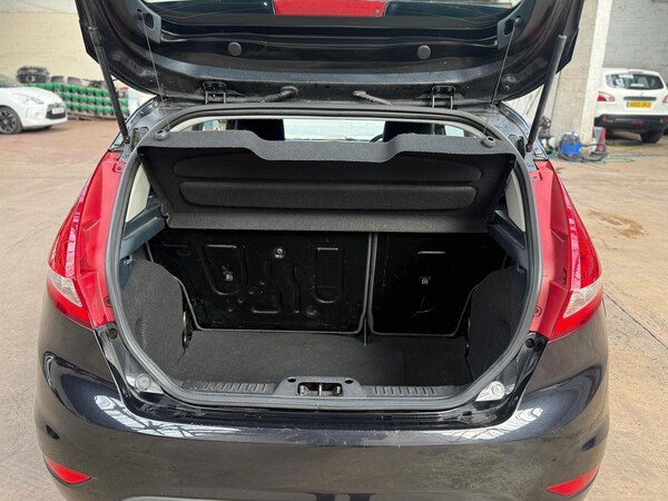 Used Ford Fiesta 2011 for sale - 76095535: Photo 11