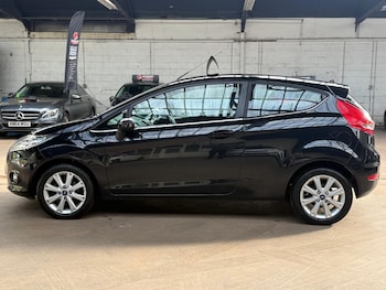 Used Ford Fiesta 2011 for sale - 76095535: Photo 2