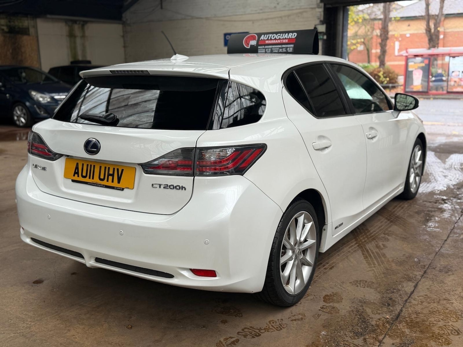 Used Lexus CT 2011 for sale - 76667808: Photo 5