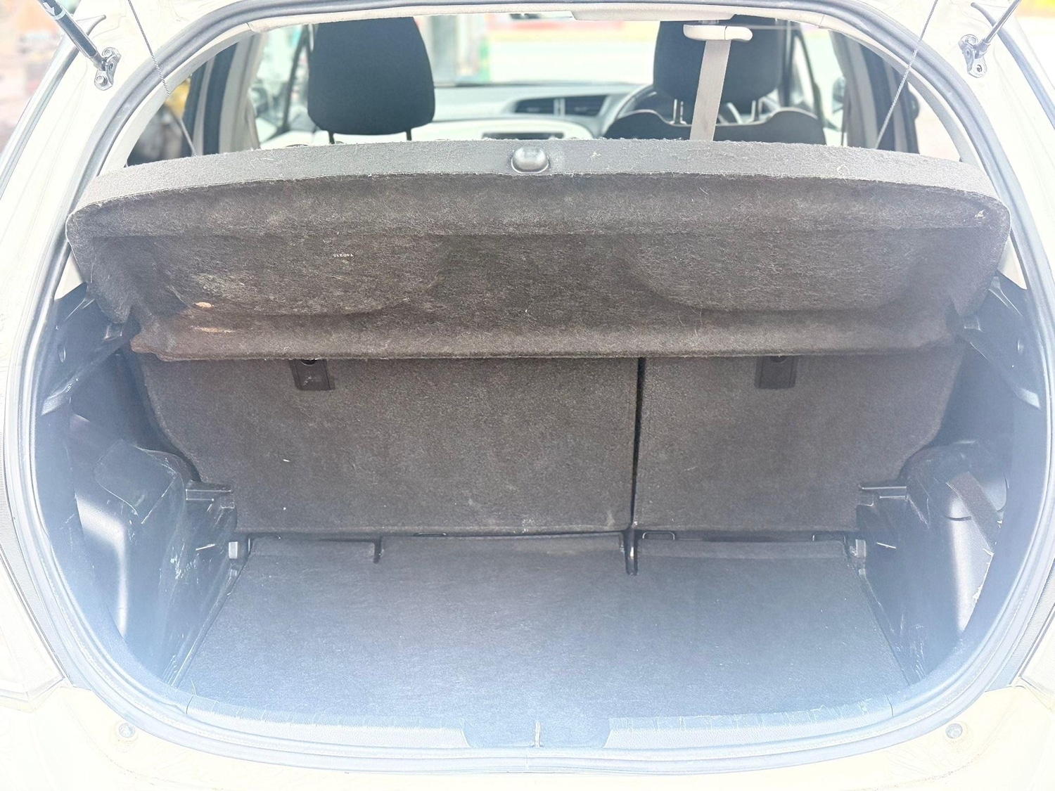 Used Toyota Yaris 2013 for sale - 77890707: Photo 11