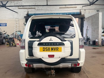 Used Mitsubishi Shogun 2011 for sale - 77890696: Photo