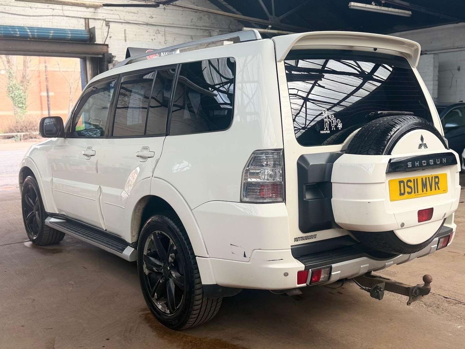 Used Mitsubishi Shogun 2011 for sale - 77890696: Photo 4