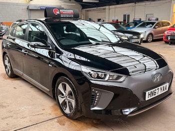 2017 (67) - 88kW Electric Premium SE 28kWh 5dr Auto