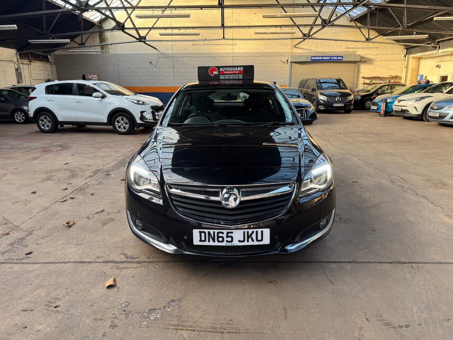 Used Vauxhall Insignia 2015 for sale - 76667805: Photo 2