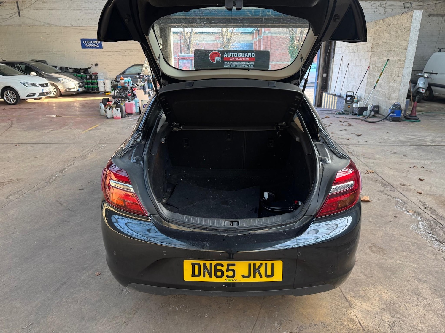 Used Vauxhall Insignia 2015 for sale - 76667805: Photo 6