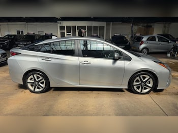 Used Toyota Prius 2016 for sale - 78549525: Photo