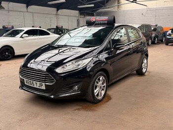 Used Ford Fiesta 2015 for sale - 77890702: Photo