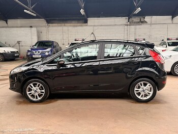 Used Ford Fiesta 2015 for sale - 77890702: Photo