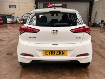 Used Hyundai i20 2018 for sale - 77474662: Photo