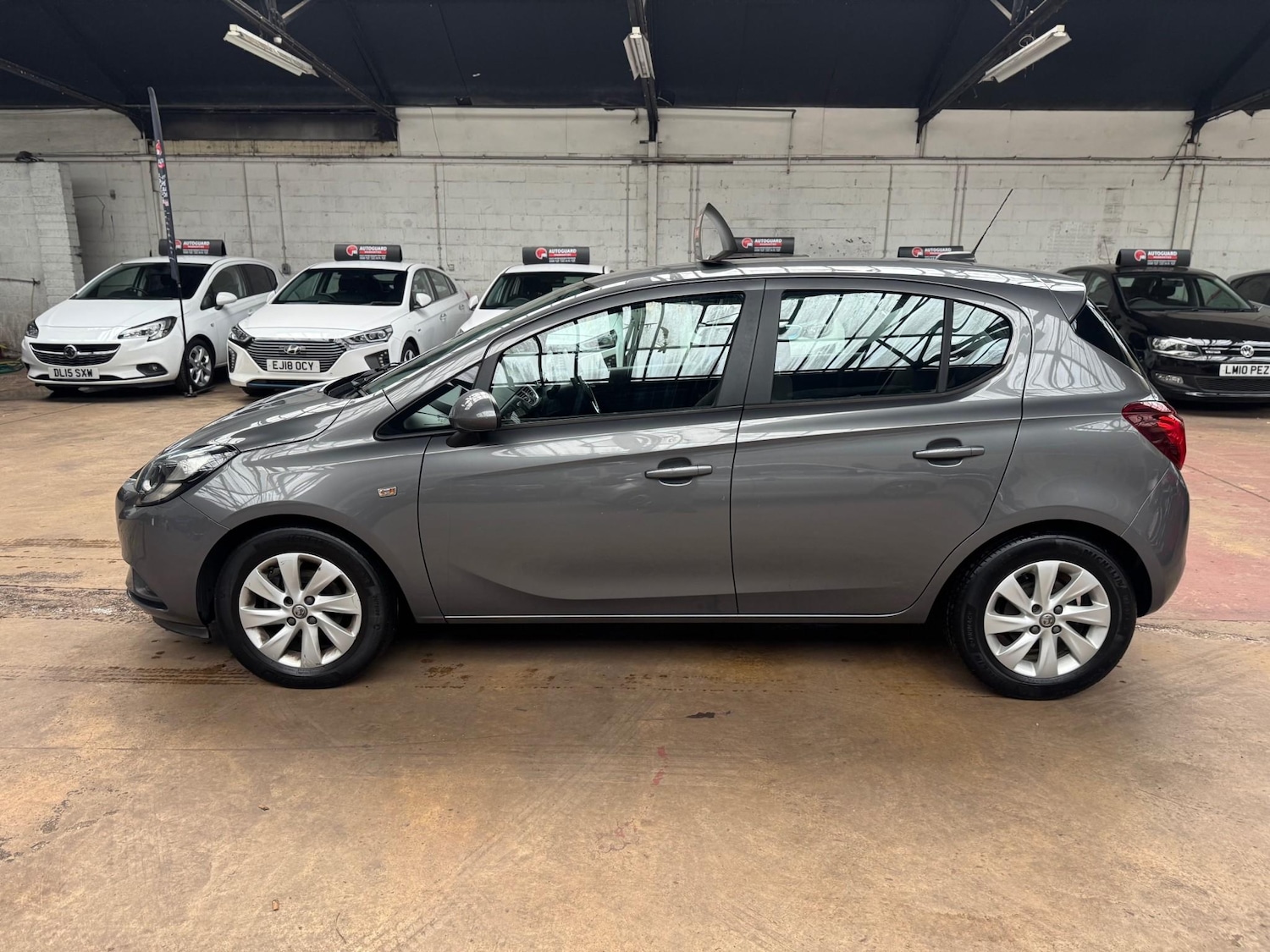 Used Vauxhall Corsa 2016 for sale - 76480577: Photo 3