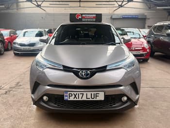 Used Toyota C-HR 2017 for sale - 79748607: Photo