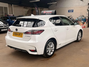 Used Lexus CT 2014 for sale - 79401788: Photo