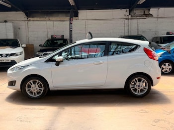Used Ford Fiesta 2015 for sale - 79442466: Photo