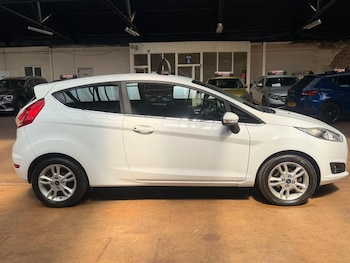 Used Ford Fiesta 2015 for sale - 79442466: Photo