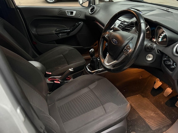 Used Ford Fiesta 2015 for sale - 76312679: Photo 10