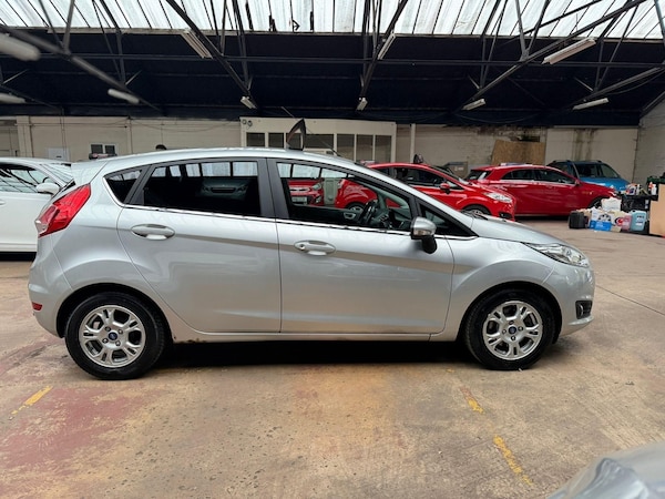 Used Ford Fiesta 2015 for sale - 76312679: Photo 3