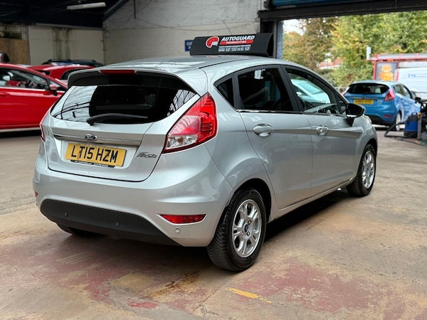 Used Ford Fiesta 2015 for sale - 76312679: Photo 5