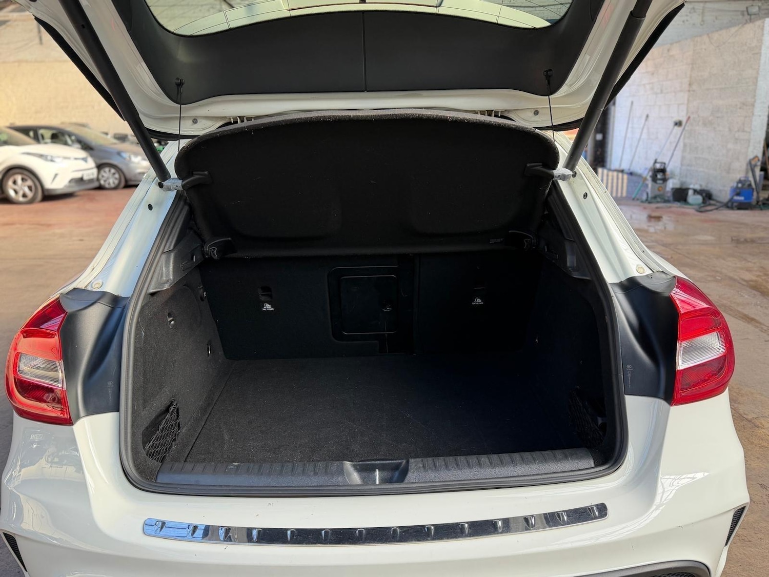 Used Mercedes-Benz GLA 2015 for sale - 76621397: Photo 11