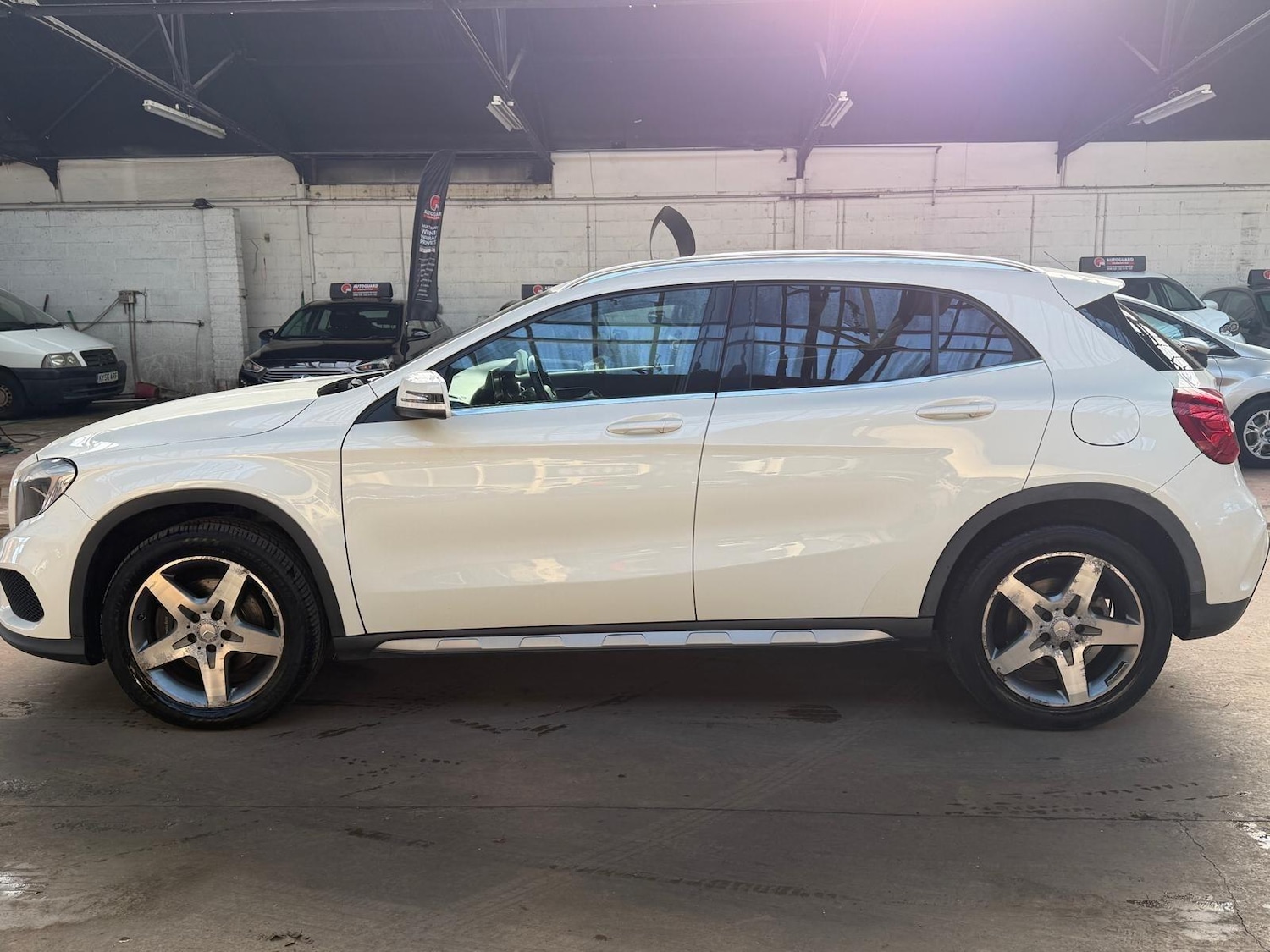 Used Mercedes-Benz GLA 2015 for sale - 76621397: Photo 3